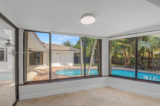 13621 SW 103rd Ave, Miami, FL 33176