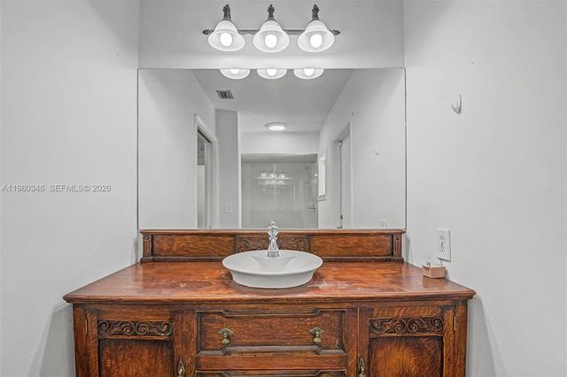 13621 SW 103rd Ave, Miami, FL 33176