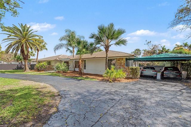 13621 SW 103rd Ave, Miami, FL 33176