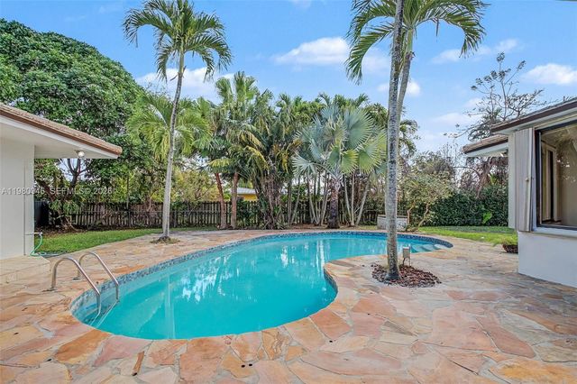 13621 SW 103rd Ave, Miami, FL 33176