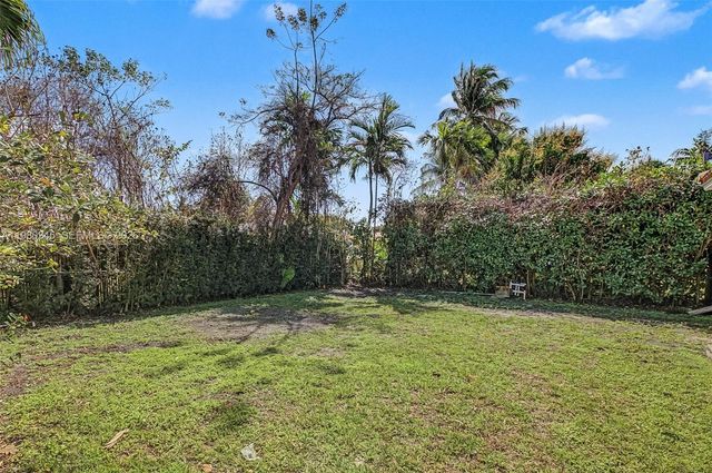 13621 SW 103rd Ave, Miami, FL 33176