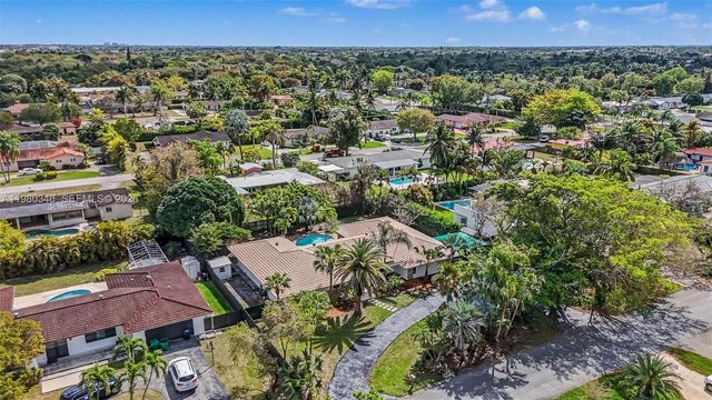 13621 SW 103rd Ave, Miami, FL 33176