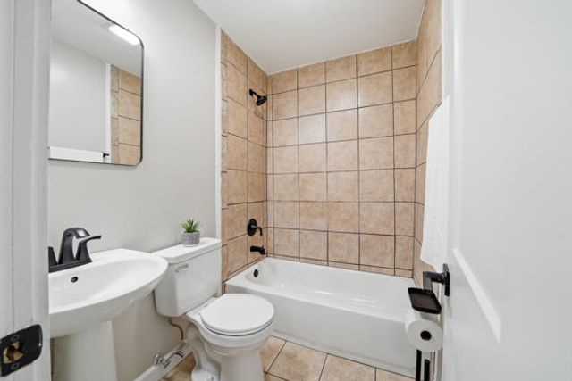 2217 Cambridge Avenue, North Charleston, SC 29405