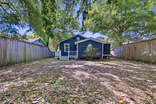 2217 Cambridge Avenue, North Charleston, SC 29405