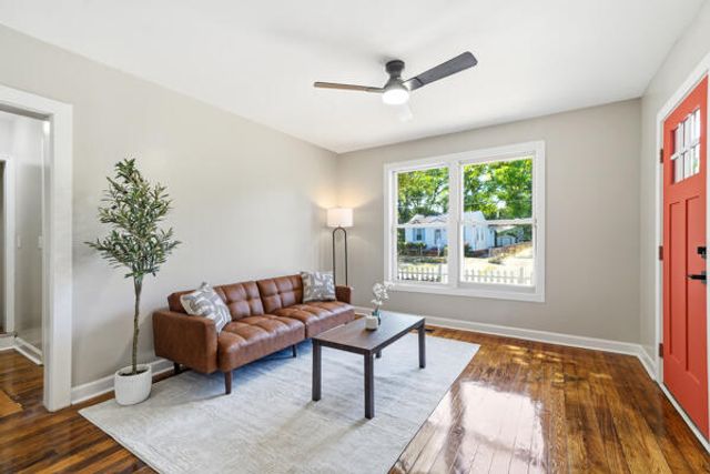 2217 Cambridge Avenue, North Charleston, SC 29405