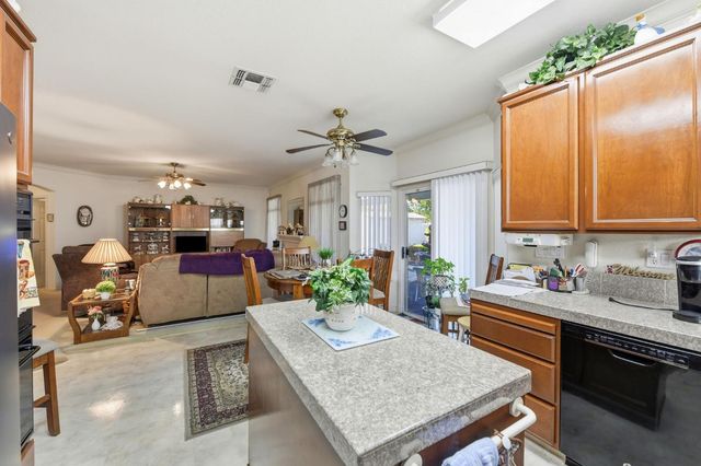 1892 Avenida Martina, Roseville, CA 95747