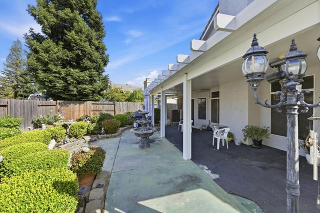1892 Avenida Martina, Roseville, CA 95747