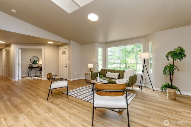 30 E Paint Brush Lane, Union, WA 98592