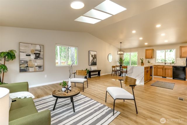 30 E Paint Brush Lane, Union, WA 98592