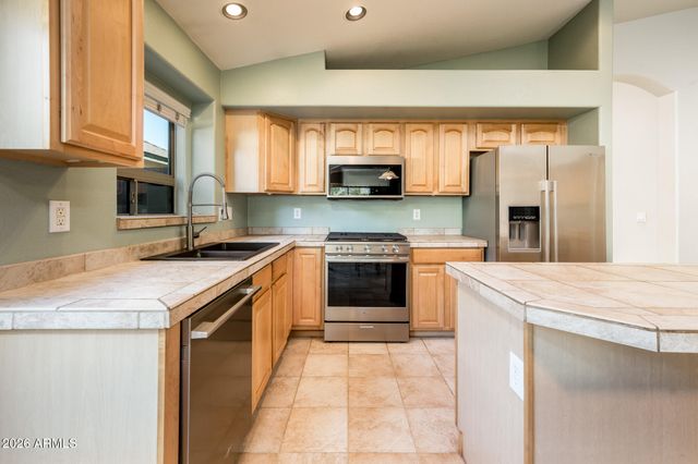 27522 N 24TH Lane, Phoenix, AZ 85085