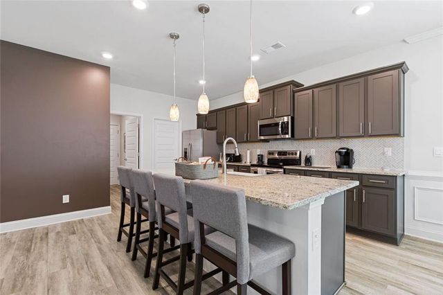 312 Magnolia Villas Drive, Cornelia, GA 30531