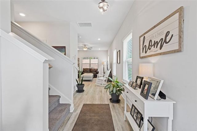 312 Magnolia Villas Drive, Cornelia, GA 30531