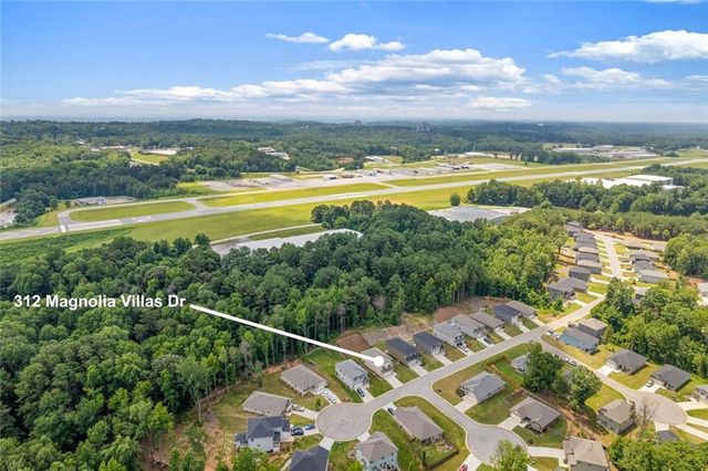 312 Magnolia Villas Drive, Cornelia, GA 30531