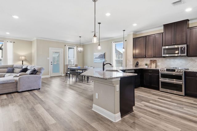 302 Alamosa DR, Georgetown, TX 78626