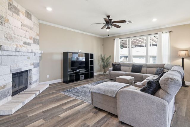 302 Alamosa DR, Georgetown, TX 78626