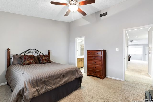 7738 Chambers Rd Apt 611, San Antonio, TX 78229