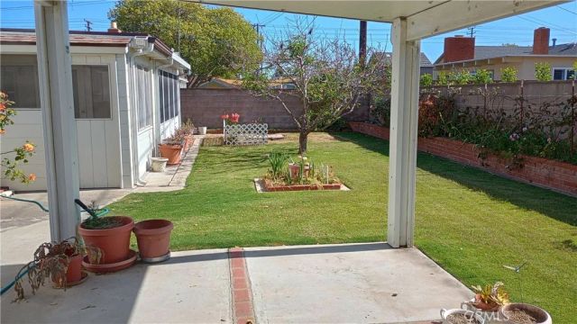 37 Hastings Avenue, Ventura, CA 93003