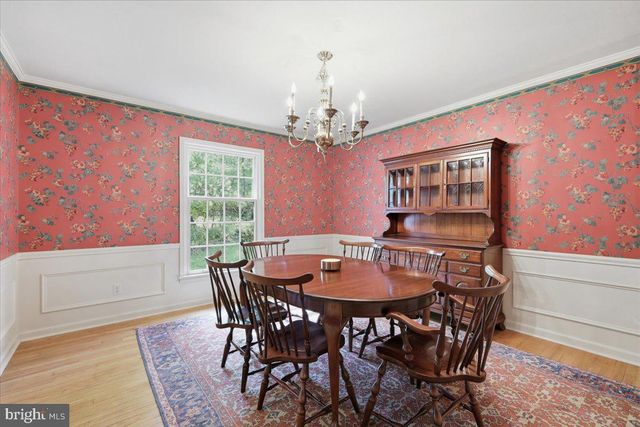 28 FOREST LANE, Ewing, NJ 08628