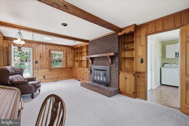28 FOREST LANE, Ewing, NJ 08628