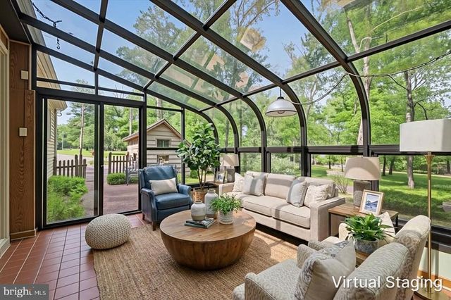 28 FOREST LANE, Ewing, NJ 08628