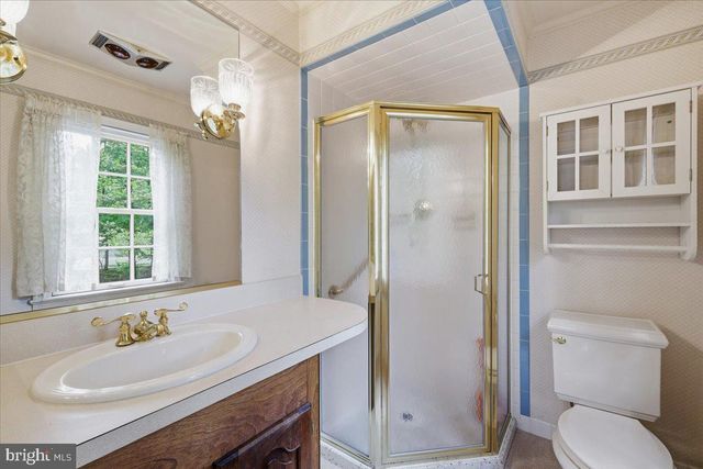 28 FOREST LANE, Ewing, NJ 08628