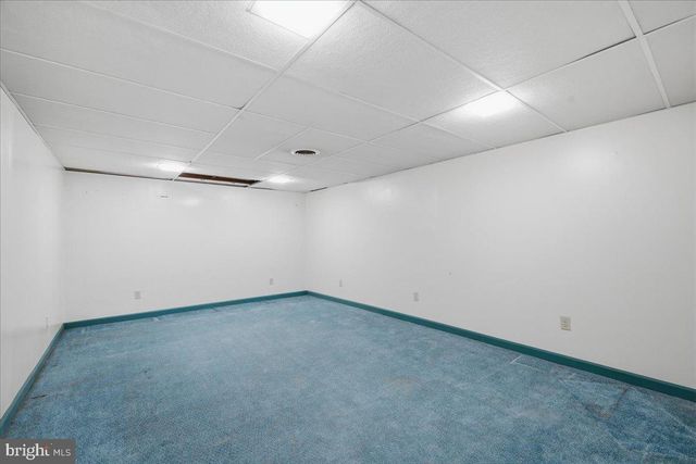 28 FOREST LANE, Ewing, NJ 08628