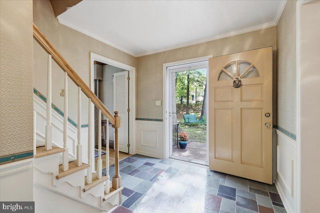 28 FOREST LANE, Ewing, NJ 08628