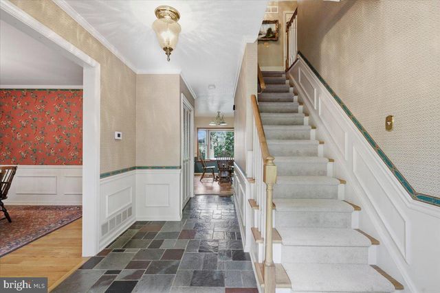 28 FOREST LANE, Ewing, NJ 08628