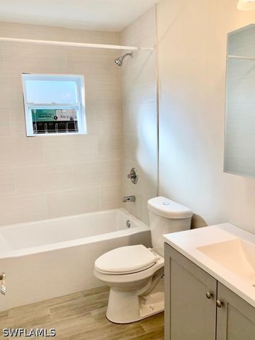 4833 Esplanade ST, Bonita Springs, FL 34134