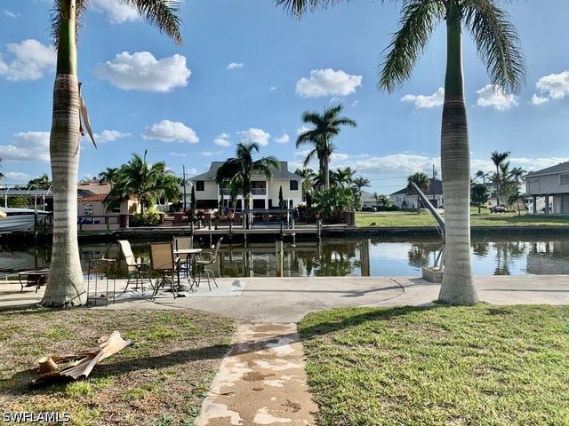 4833 Esplanade ST, Bonita Springs, FL 34134
