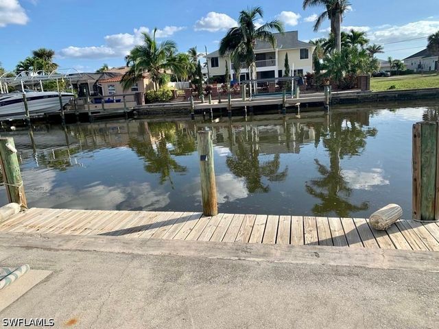 4833 Esplanade ST, Bonita Springs, FL 34134