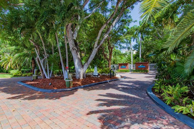 87851 Old Hwy Apt K21, Plantation Key, FL 33036