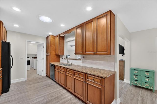 1810 MILFORD CIRCLE, Sun City Center, FL 33573