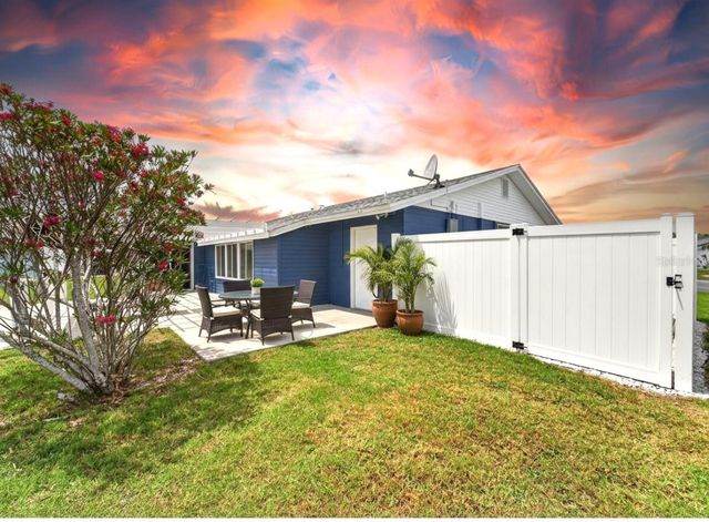 1810 MILFORD CIRCLE, Sun City Center, FL 33573