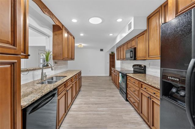 1810 MILFORD CIRCLE, Sun City Center, FL 33573