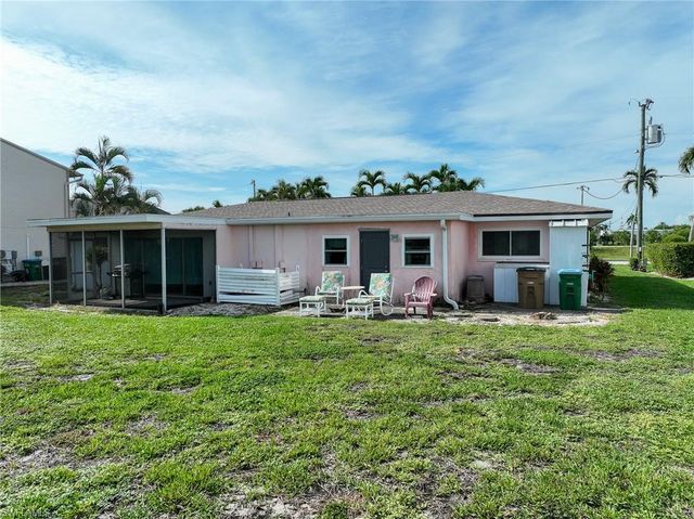 1705 SE 46th LN A, Cape Coral, FL 33904