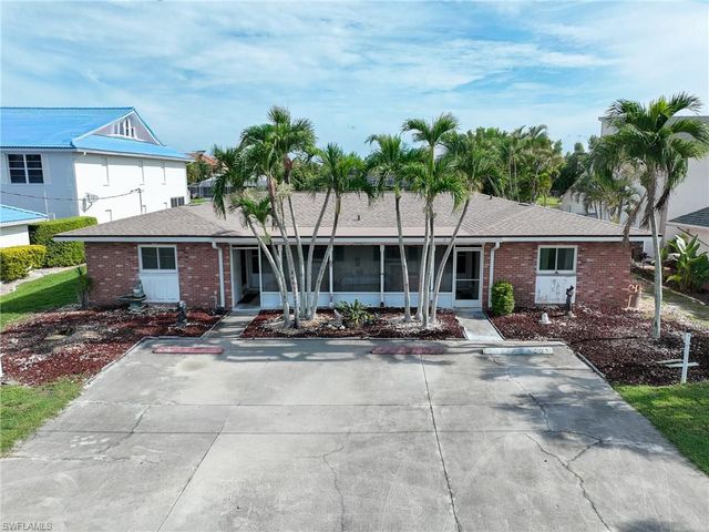 1705 SE 46th LN A, Cape Coral, FL 33904