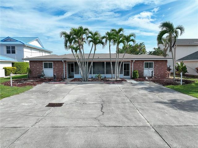 1705 SE 46th LN A, Cape Coral, FL 33904