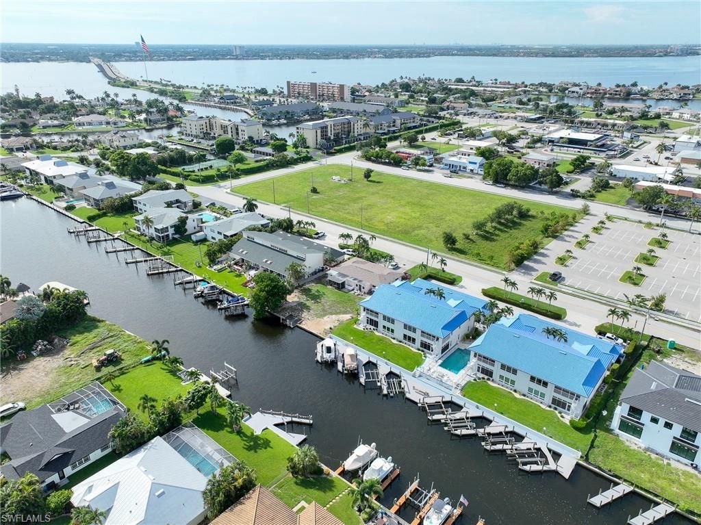 1705 SE 46th LN A, Cape Coral, FL 33904