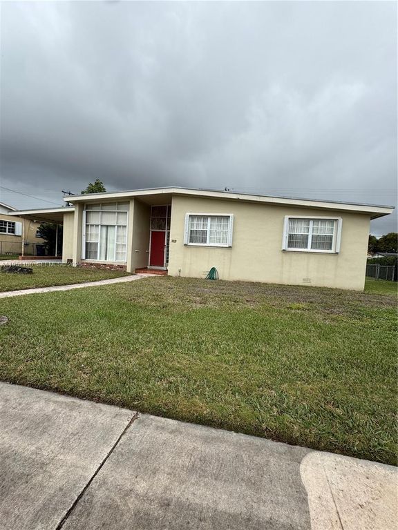 8431 SW 27th Ter, Miami, FL 33155