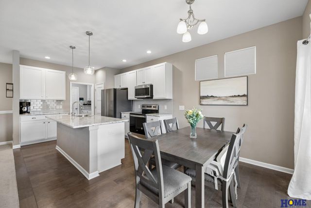 10316 White Pine Road, Lincoln, NE 68527