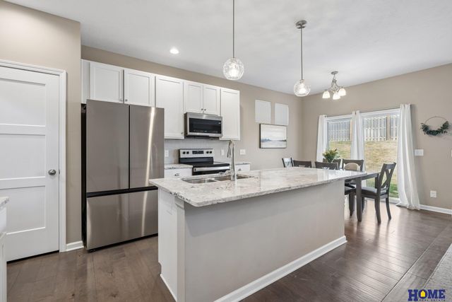 10316 White Pine Road, Lincoln, NE 68527