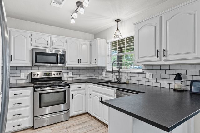 121 Curtis Lane, Quinlan, TX 75474