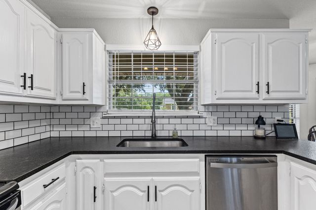 121 Curtis Lane, Quinlan, TX 75474
