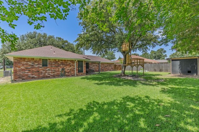 121 Curtis Lane, Quinlan, TX 75474