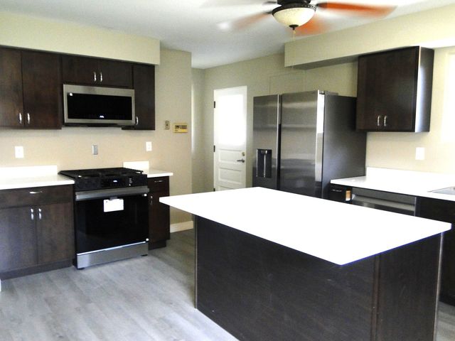 1206 Hosmer Street, Joliet, IL 60435