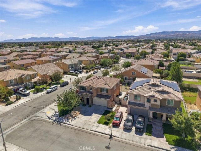 4702 W Jewel Drive, Lancaster, CA 93536