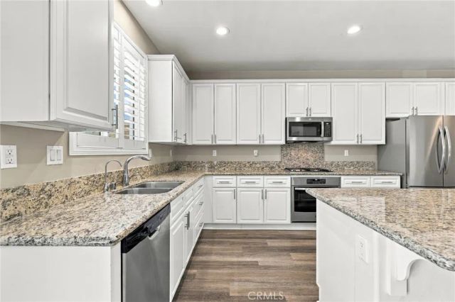 4702 W Jewel Drive, Lancaster, CA 93536