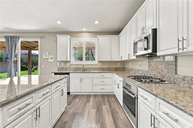 4702 W Jewel Drive, Lancaster, CA 93536