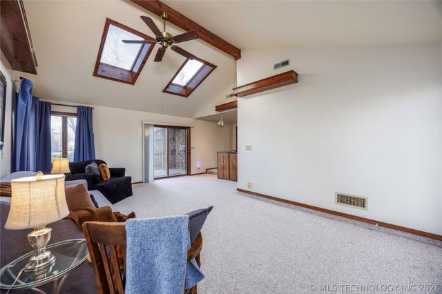 1801 Rolling Hills Place, Bartlesville, OK 74006